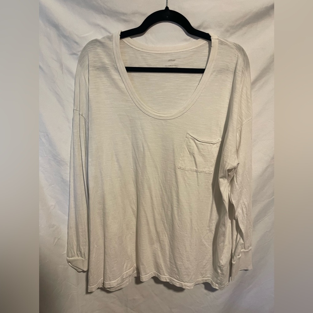 Aerie white Long Sleeve Tee